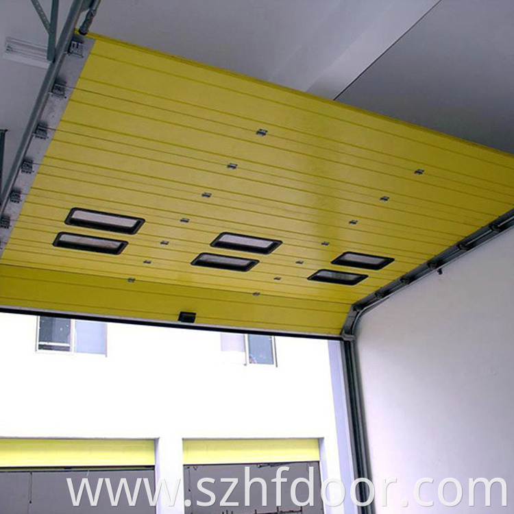 Vertical electric lift door